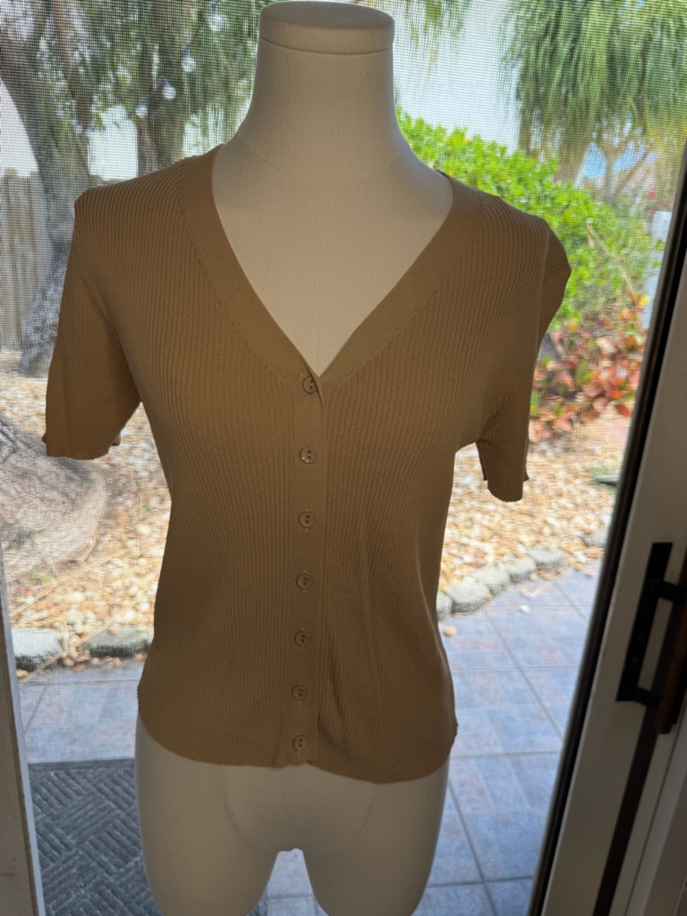 Allie Rose Short Sleeve V-Neck Button Front Top - Tan NWOT